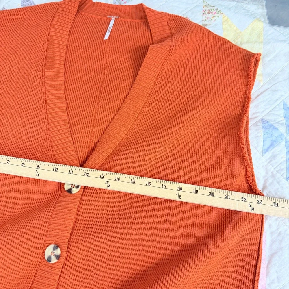Free‎ People Orange Oversized Cardigan Sweater Vest Ribbed Knit Button Front M